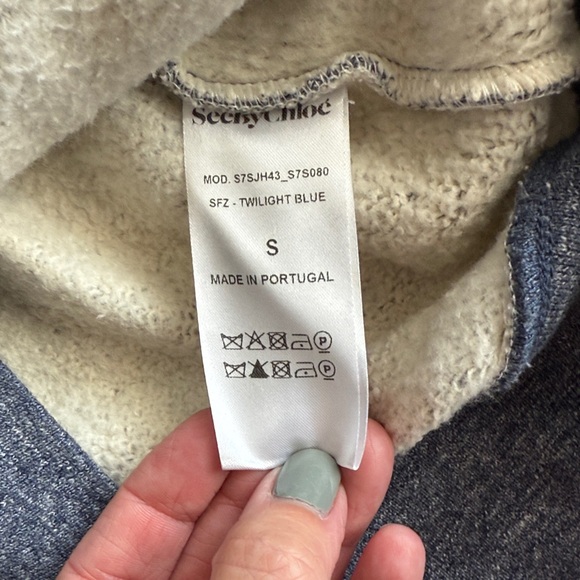 See By Chloe Gray Sweater with Multicolor Lips Design - Picture 3 of 5